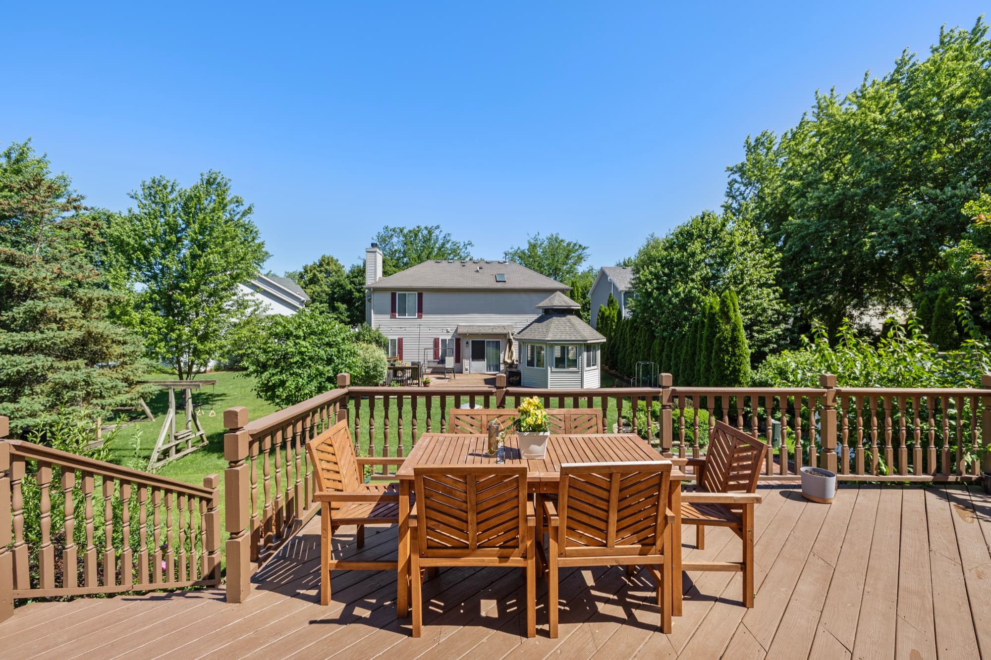 Two-Story Family Home — 2462 Green Valley Ct, Aurora — Aurora — photo 11