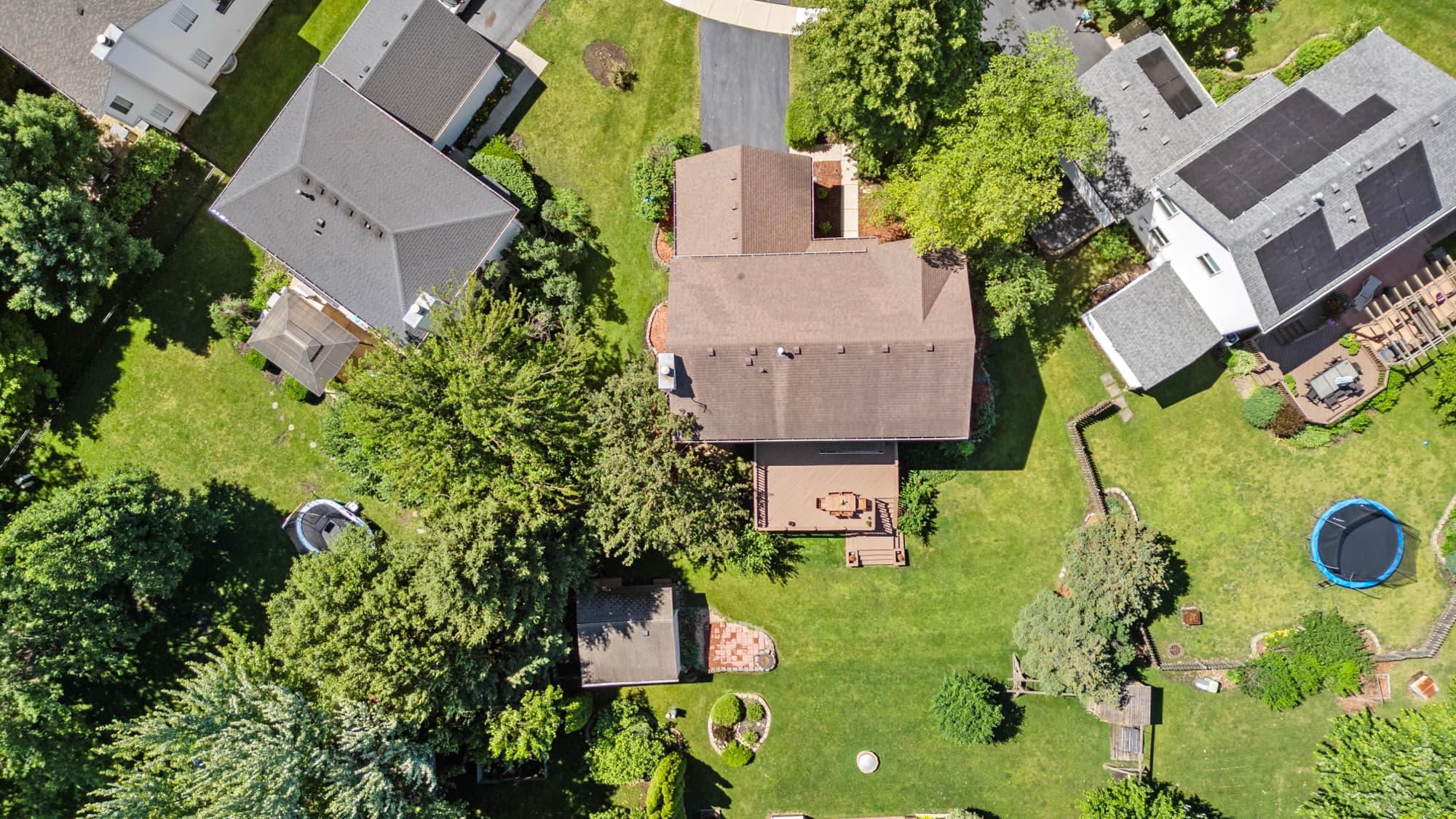 Two-Story Family Home — 2462 Green Valley Ct, Aurora — Aurora — photo 2