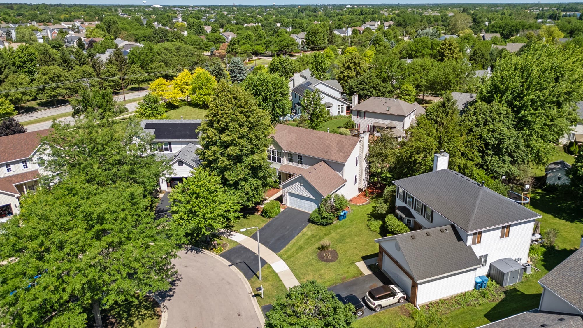 Two-Story Family Home — 2462 Green Valley Ct, Aurora — Aurora — photo 1