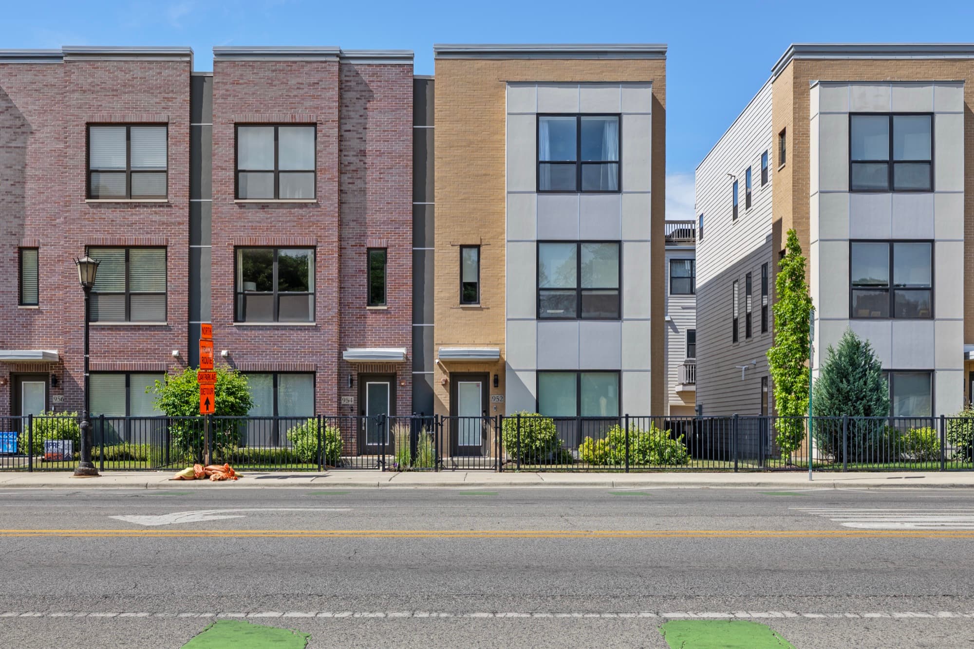 Modern Townhouse — 952 Madison St, Oak Park — Oak Park — photo 1