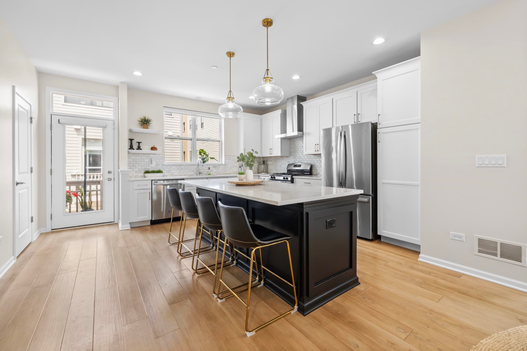 Modern Townhouse — 952 Madison St, Oak Park — Oak Park — photo 5