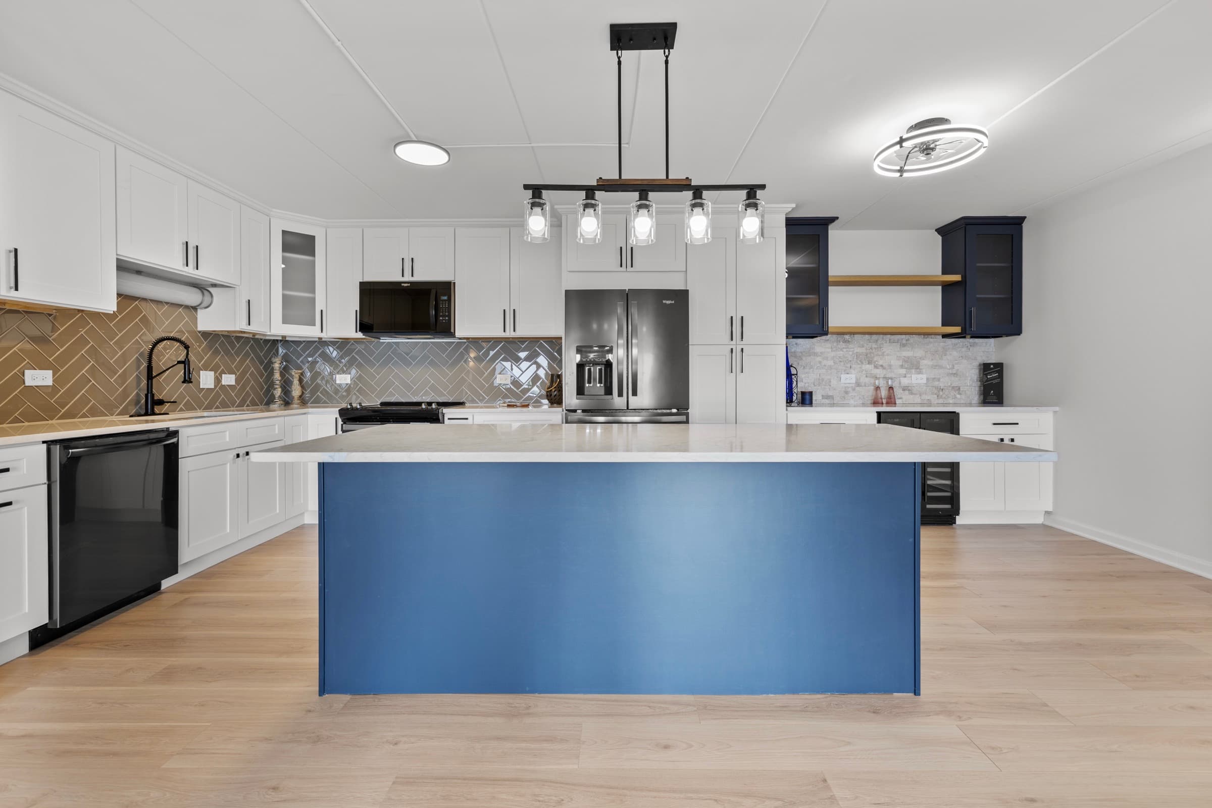Modern Condo — Full Listing Shoot — Chicagoland — photo 4