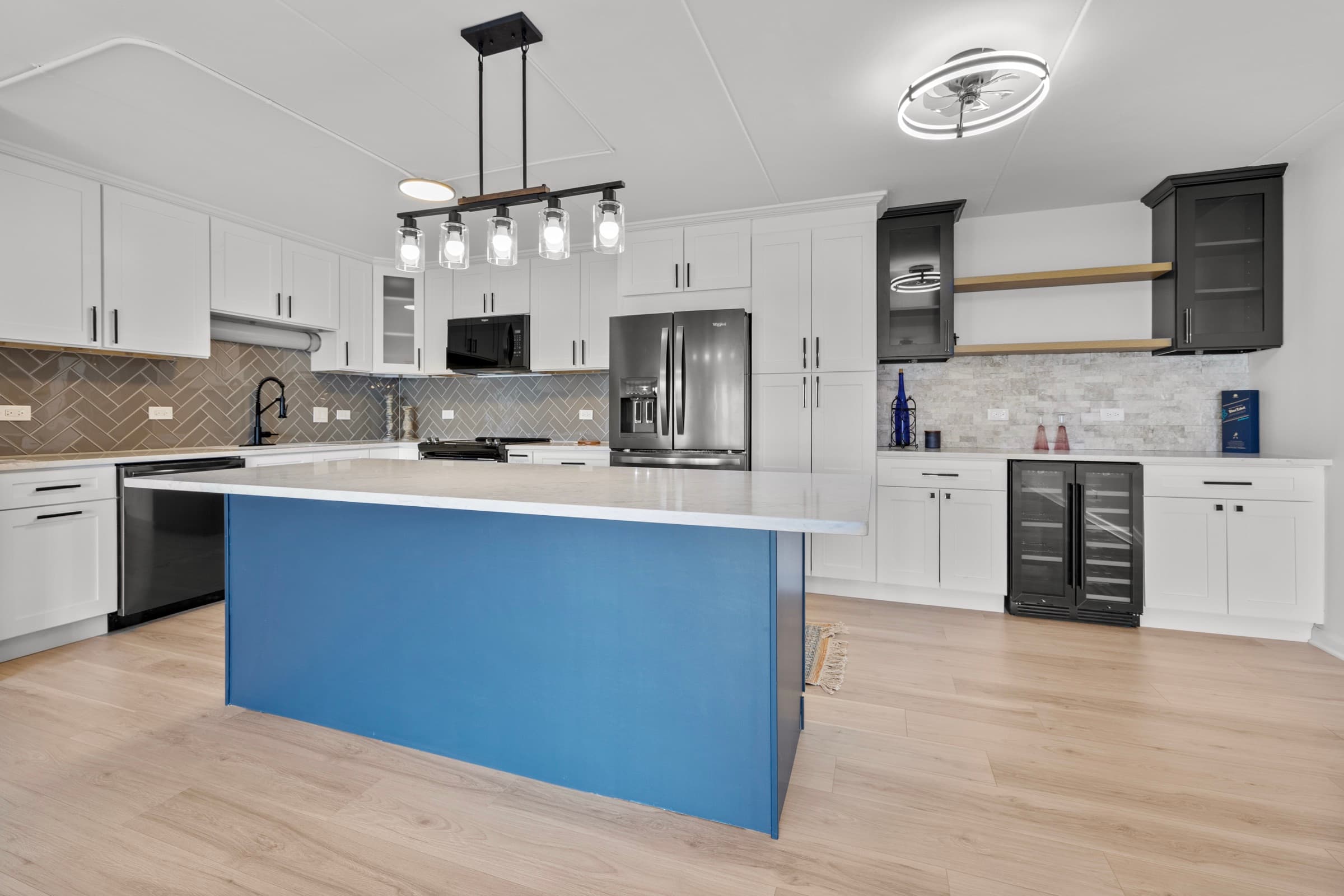 Modern Condo — Full Listing Shoot — Chicagoland — photo 5