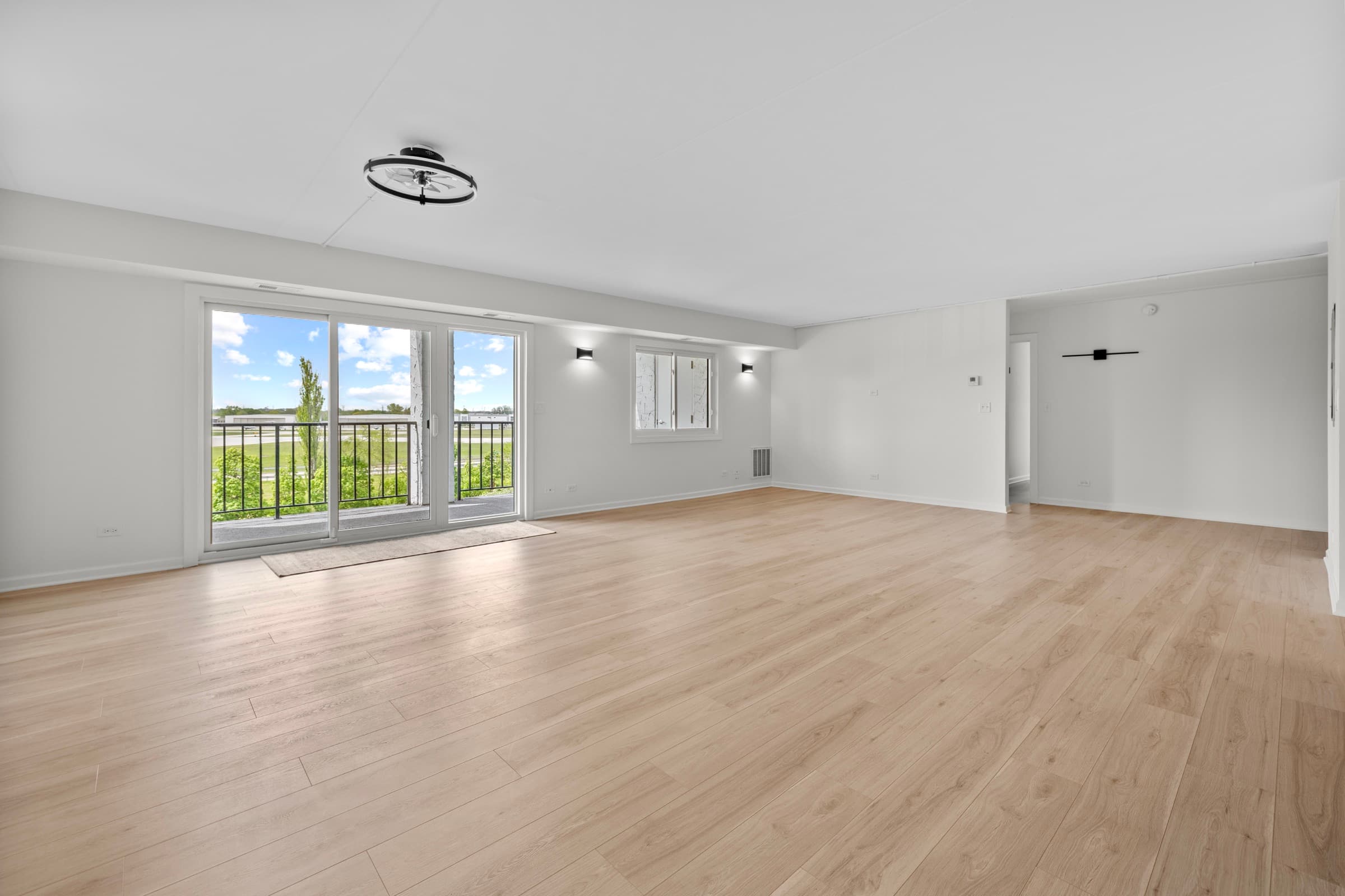 Modern Condo — Full Listing Shoot — Chicagoland — photo 8